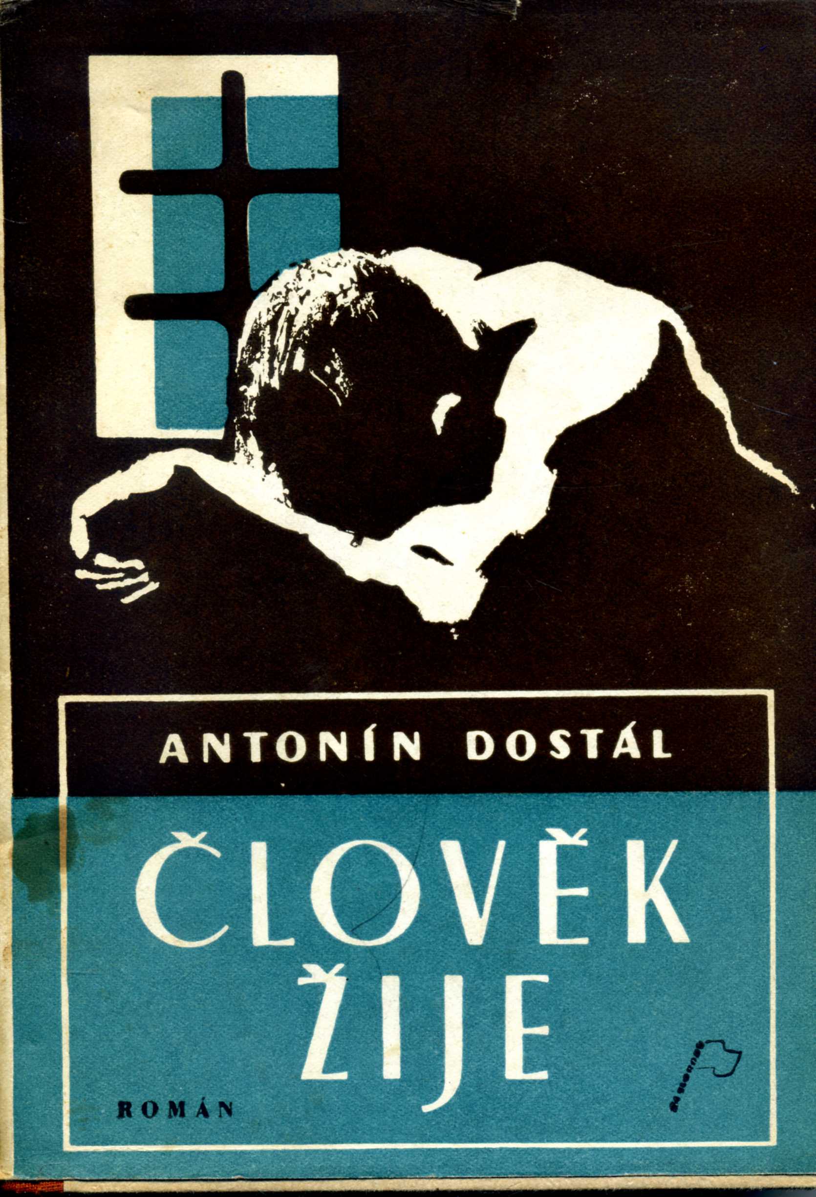 Člověk žije